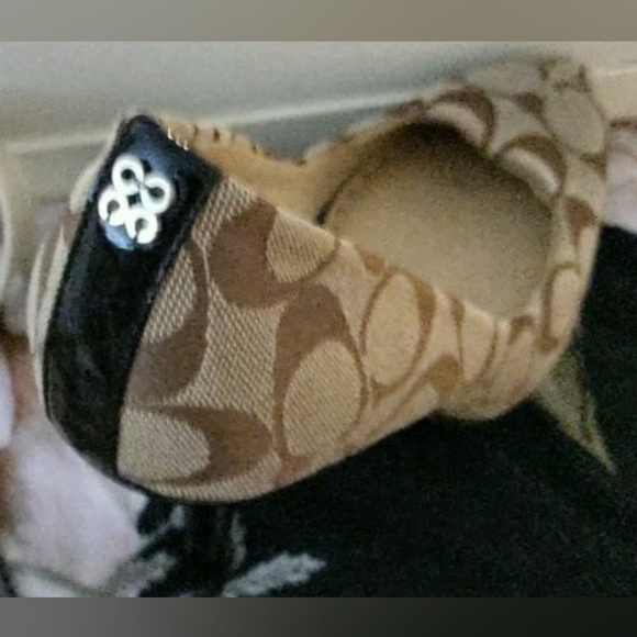 Signature C Monogram Khaki High Heels. 8.5 - Picture 3 of 9